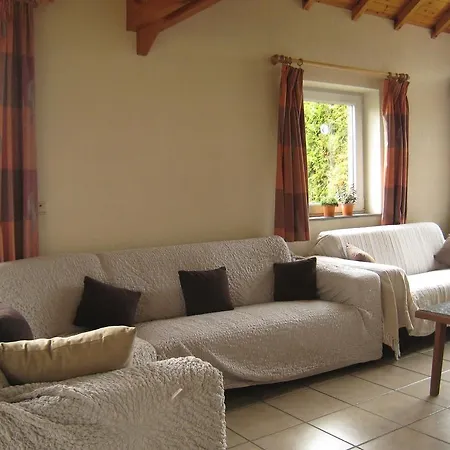 Spacious Holiday Near Forest In Habiemont Neucy