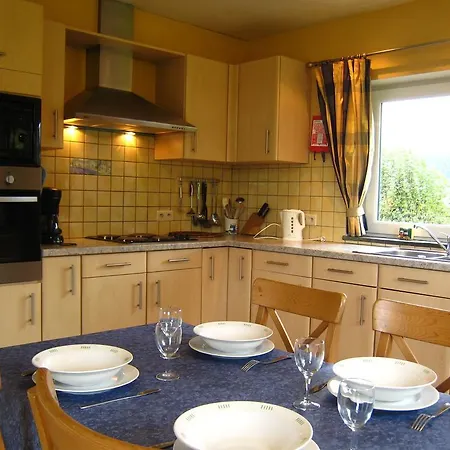 Spacious Holiday Near Forest In Habiemont Ferienhaus