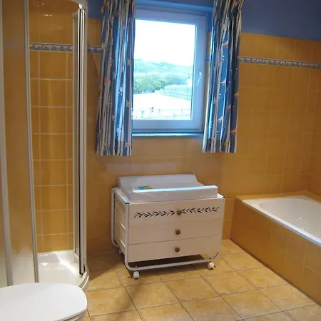 Spacious Holiday Near Forest In Habiemont
