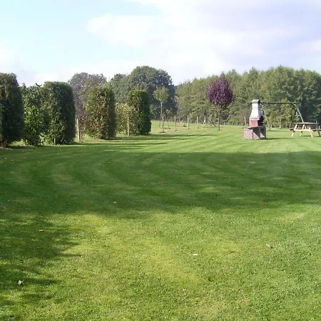 Spacious Holiday Near Forest In Habiemont Ferienhaus *
